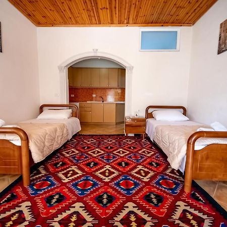 Guest House Garden Гирокастра Экстерьер фото