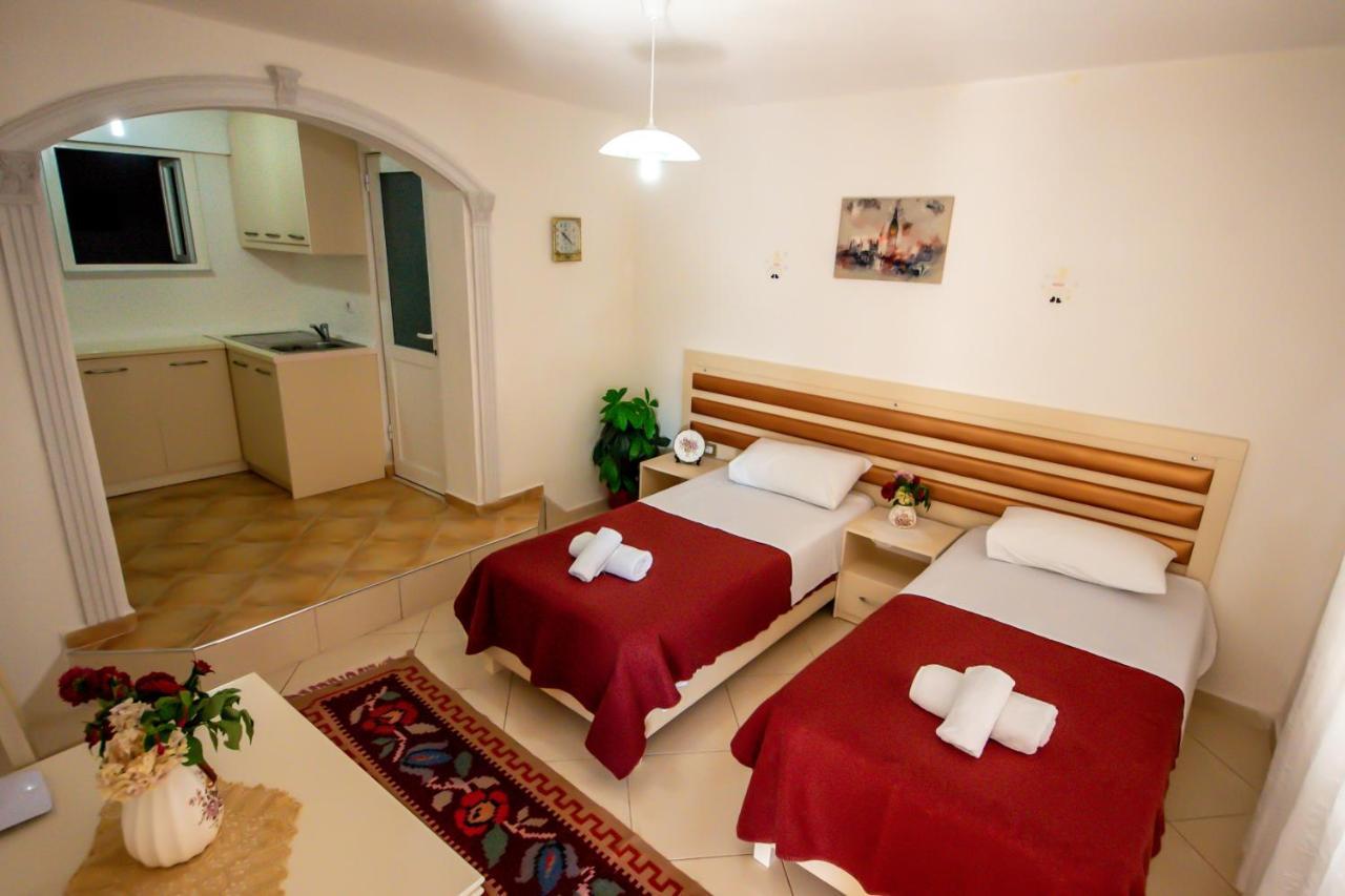 Guest House Garden Гирокастра Экстерьер фото
