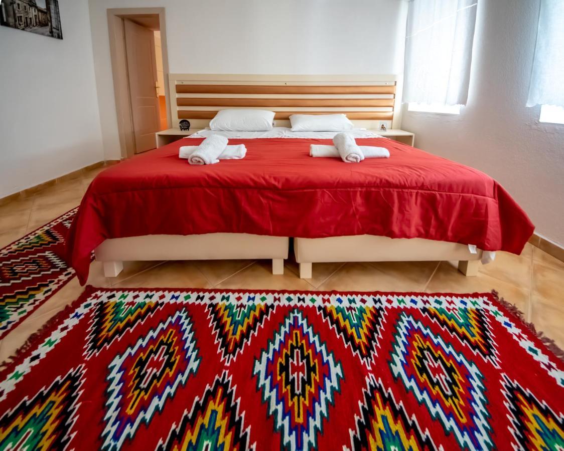 Guest House Garden Гирокастра Экстерьер фото